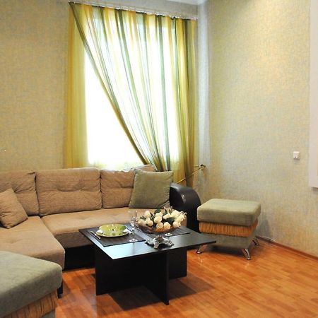 Apartment On Karbyshewa 1 Grodno Exterior photo